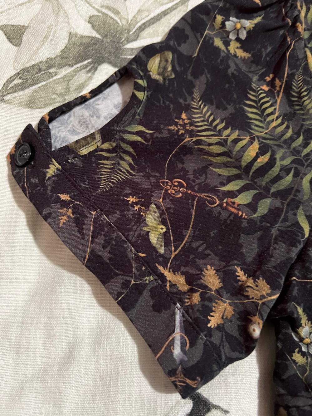 NWT Disturbia Withered Fern Square-Neck Crop Top - Picture 5 of 6